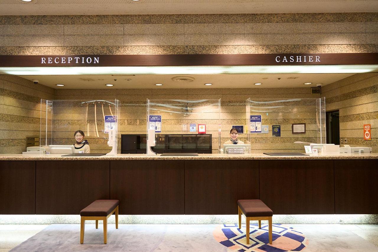 Hotel Granvia Wakayama Exterior photo Reception desk at a hotel