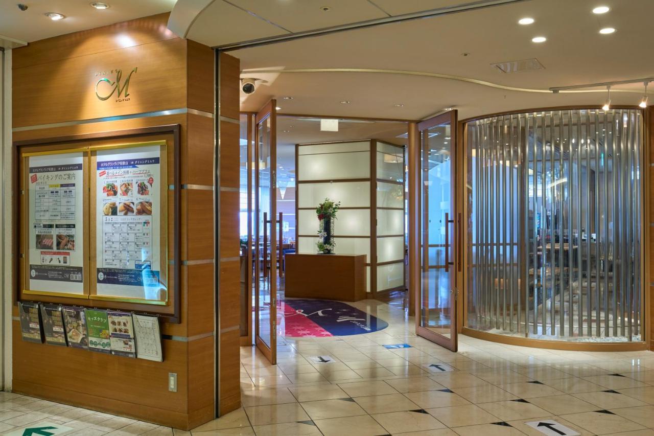 Hotel Granvia Wakayama Exterior photo Entrance to the ANA Suite lounge at Haneda Airport