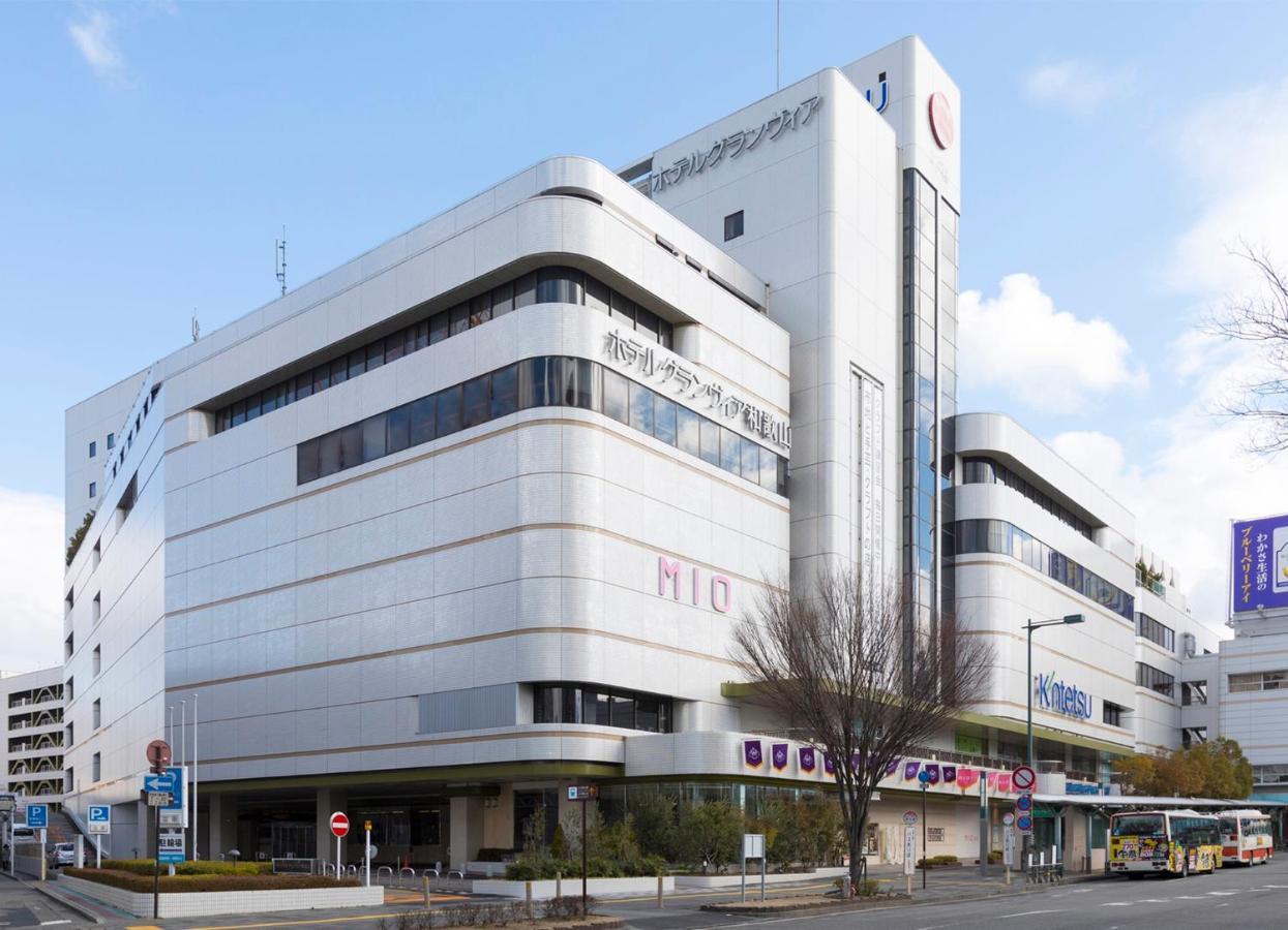 Hotel Granvia Wakayama Exterior photo The station building